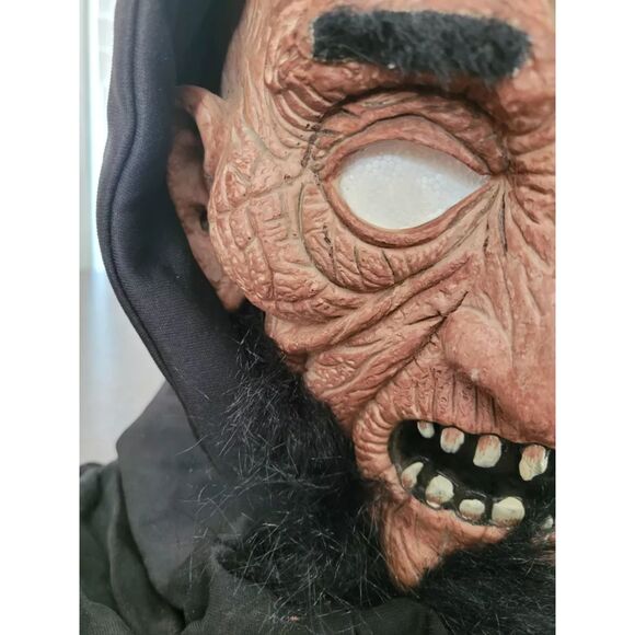 Halloween Vintage Old Man Wrinkled Face Rubber Mask w/Black Hood Cloak Costume - Picture 3 of 10